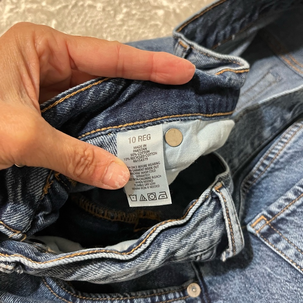 Aeropostale Women’s 90s Baggy Dark Blue Jeans. Size 10R - Picture 6 of 8